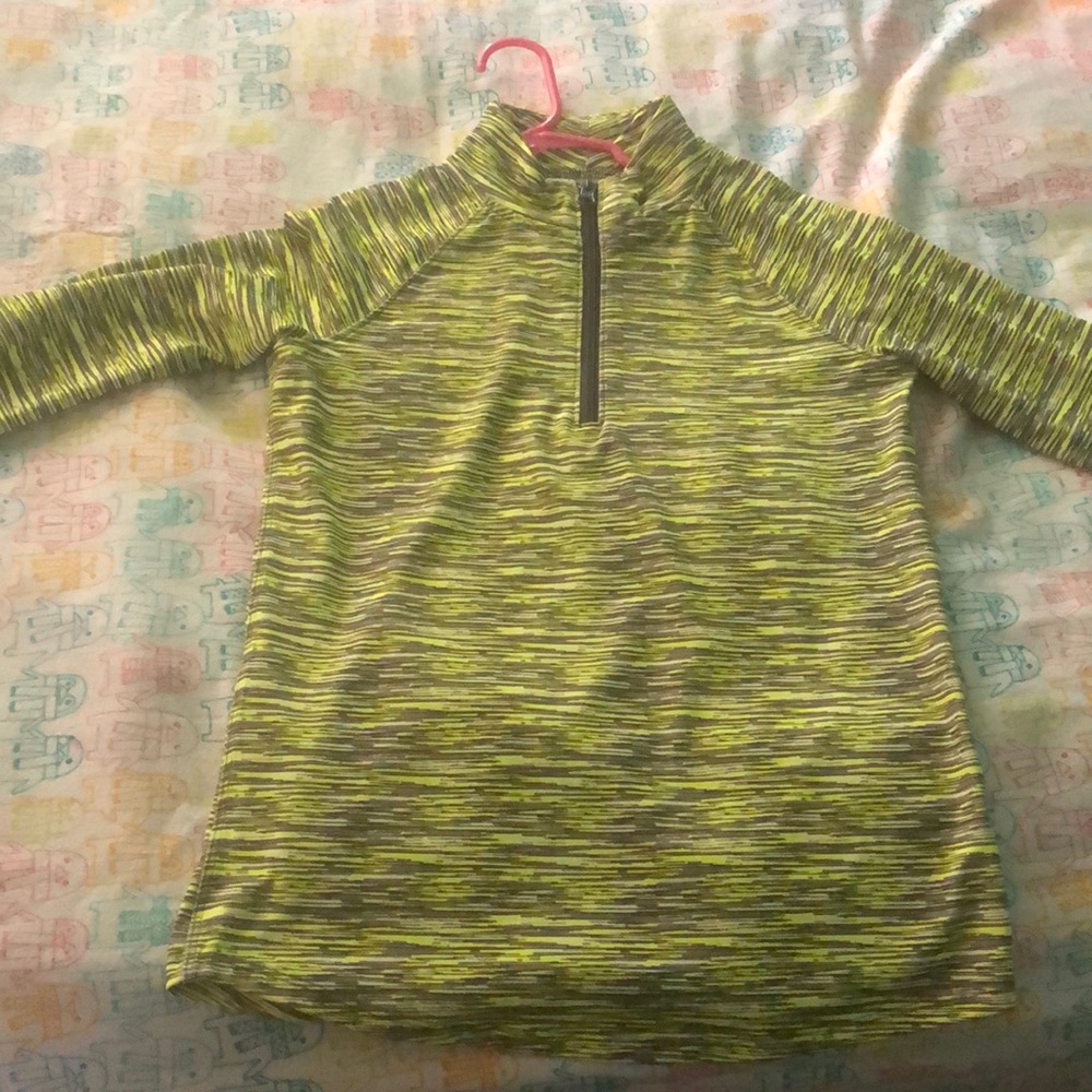 Sports shirt